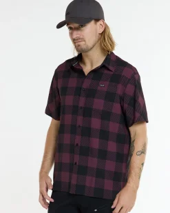DHaRCO Mens Tech Party Shirt | Nelson Hot