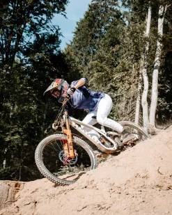 DHaRCO Womens Gravity Jersey | Purple Rain Shop