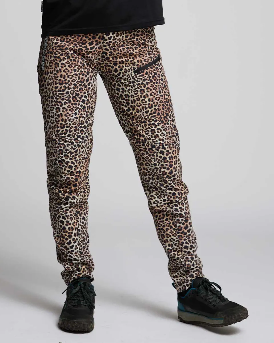 DHaRCO Womens Gravity Pants | Leopard Fashion