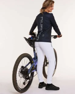 DHaRCO Womens Gravity Pants | White Shop