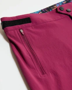 DHaRCO Womens Gravity Shorts | Sangria Store