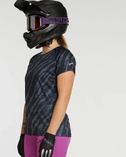 DHaRCO Womens Short Sleeve Jersey | Jet Stream Outlet