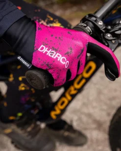 DHaRCO Womens Trail Glove | Chili Peppers Online