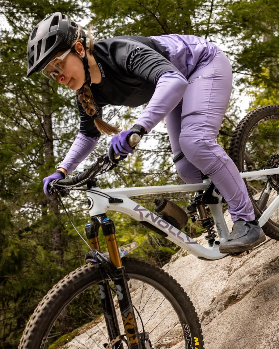 DHaRCO Womens Trail Glove | Odyssey Sale